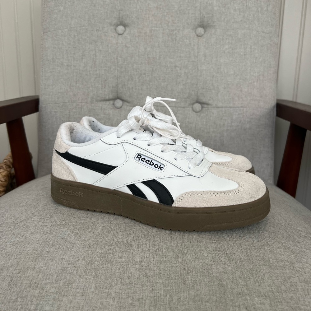Reebok Sneakers